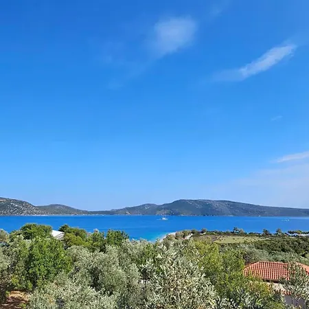 Nikos *