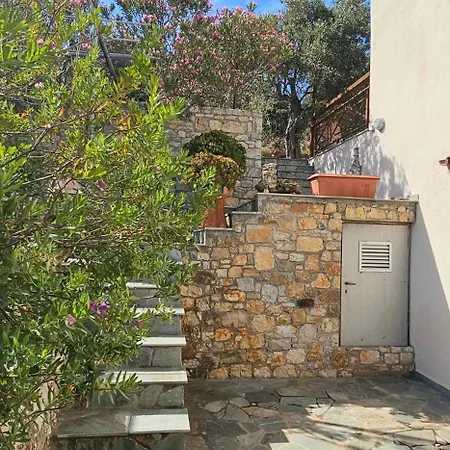 Holiday home Nikos